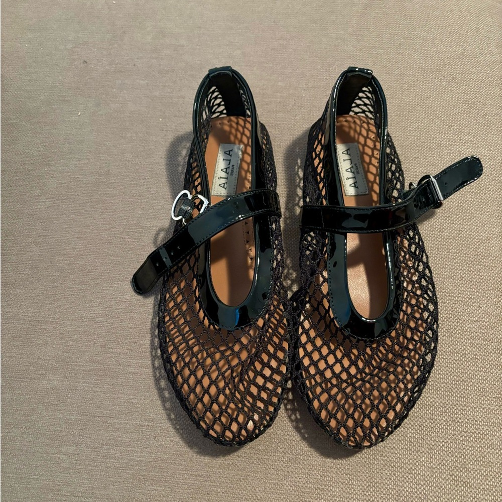 Alaia ballet flats (black)